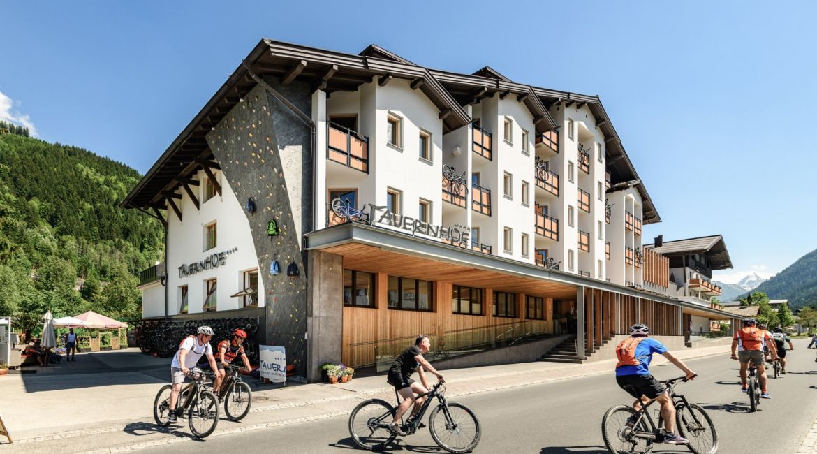 Funsport & Bikehotel Tauernhof****, Flachau